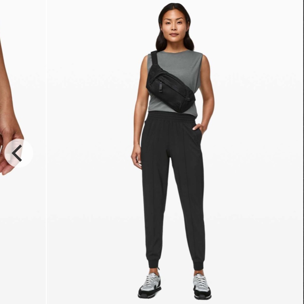 Lululemon Wanderer Joggers size 6